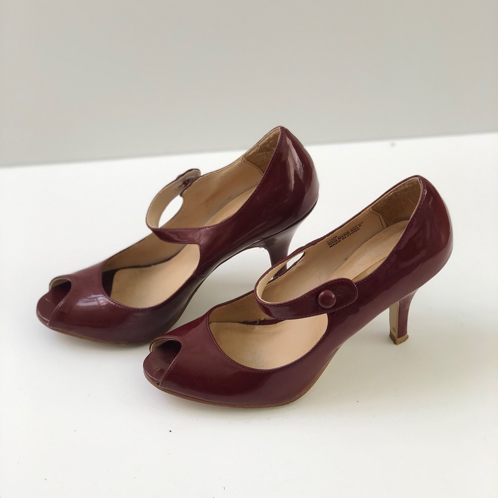 Steve Madden red Mary Jane high heels